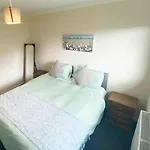 Harding House, Dog Friendly Close To The At