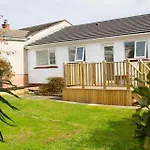 Harding House, Dog Friendly Close To The At