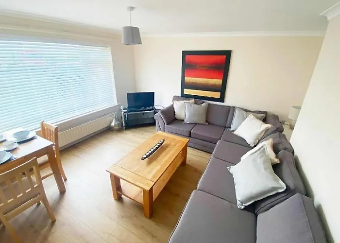 Harding House, Dog Friendly Close To The At