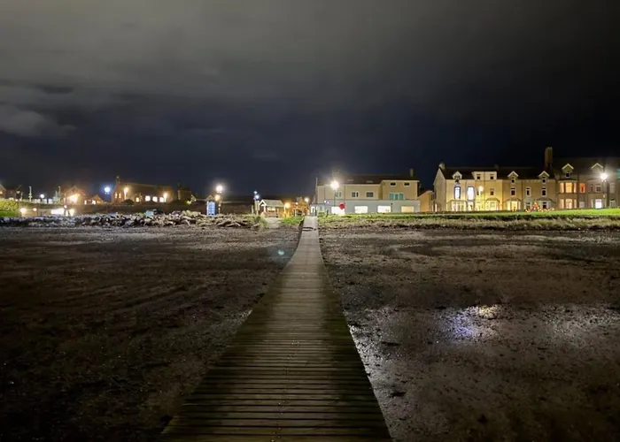 Harding House, Dog Friendly Close To The At *